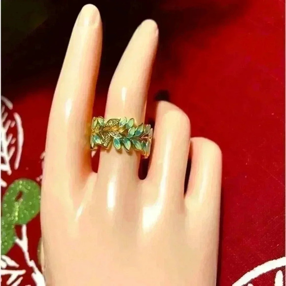 New 18k Yellow Gold Over Sterling Silver White Sapphires Ivy Leaf Band R… - Picture 4 of 6